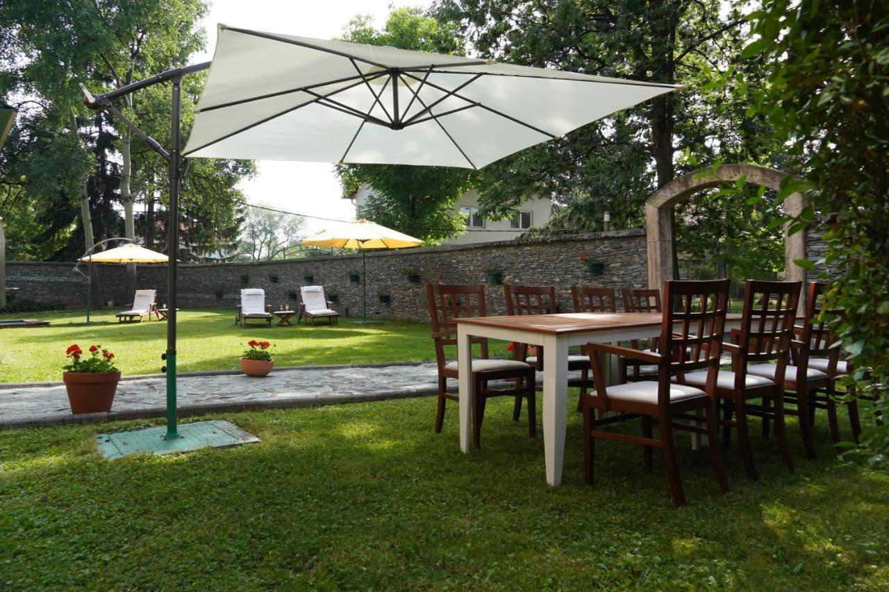 Hotel Brass- Free Parking Saraybosna Dış mekan fotoğraf
