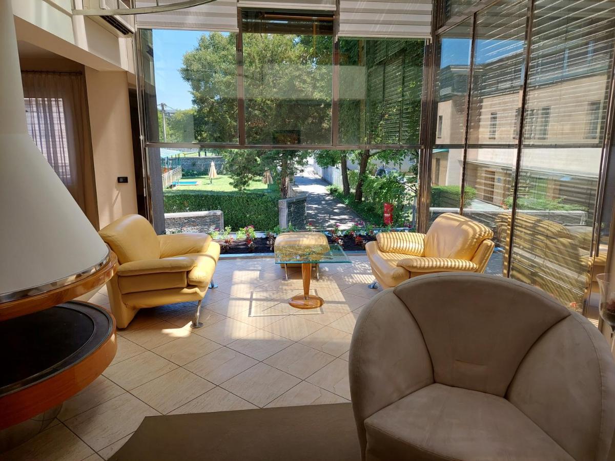 Hotel Brass- Free Parking Saraybosna Dış mekan fotoğraf